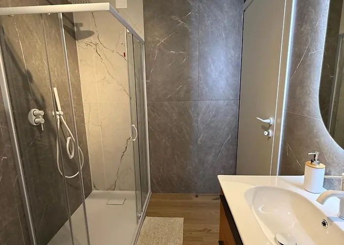 Alfierib - Netflix-parking-supermarket-centro Bergamo