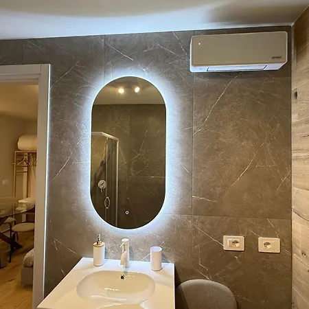 Alfierib - Netflix-parking-supermarket-centro Apartament